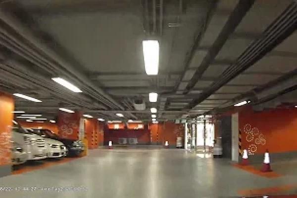 停車場介紹: 銅鑼灣世貿中心 (出)