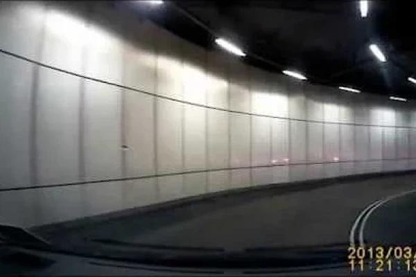 又一城停車場