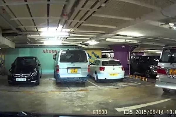 《停車場》東涌東薈城（南）－入