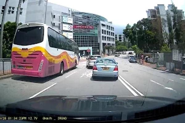 創新中心停車場 (入口)