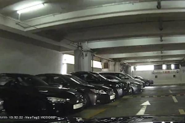 停車場介紹: 荔枝角寶輪街9號停車場 (入)