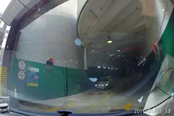 香港停車場巡禮 - 永康街9號停車場 Parking in Hong Kong