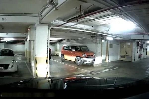美孚新邨七期停車場(入口)