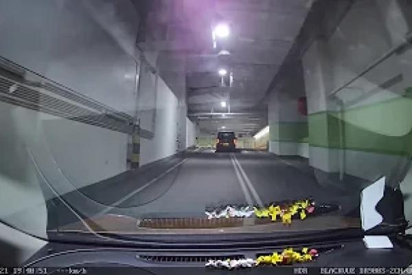 荃灣廣場停車場 - 出