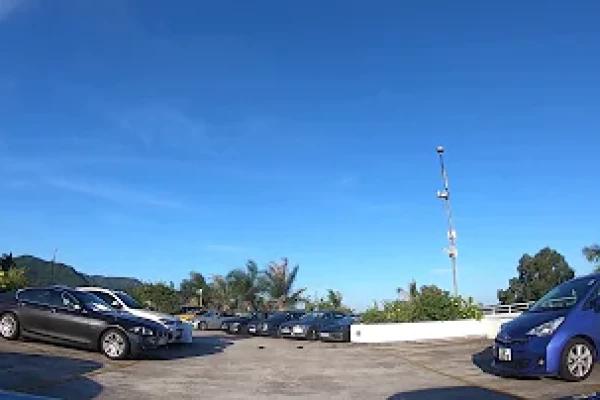 西貢滘西洲高爾夫球場停車場