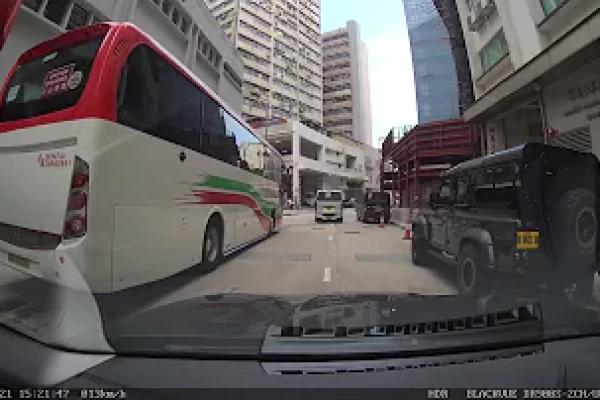 香港泊車好去處 - 國際企業中心三期停車場 (入)