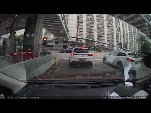 荃灣荃錦中心停車場（南豐中心旁邊）- 出