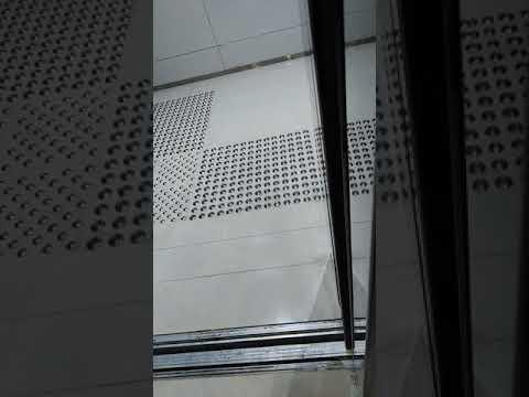 青衣城2停車場富士升降機