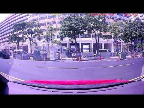 停車場出入參考：其士商業中心停車場(出) 九龍灣宏開道8號