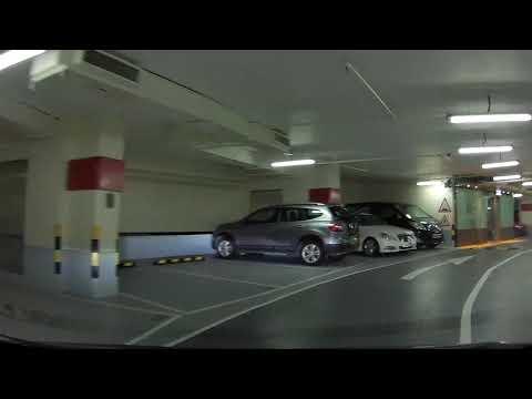 長江中心停車場 Cheung Kong Centre Car Park