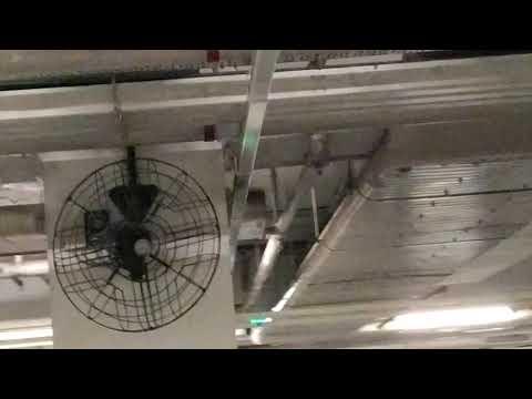 東港城停車場力大牌疏網掛牆牛角扇