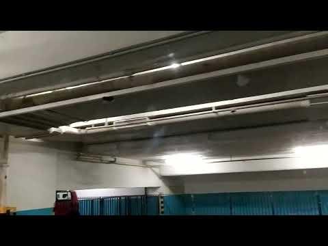 將軍澳坑口東港城停車場入口