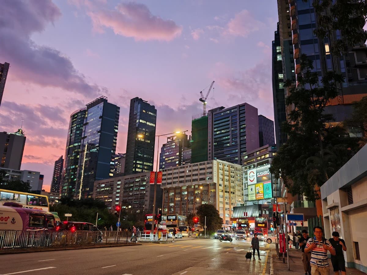 麗新商業中心停車場 實景照片 4