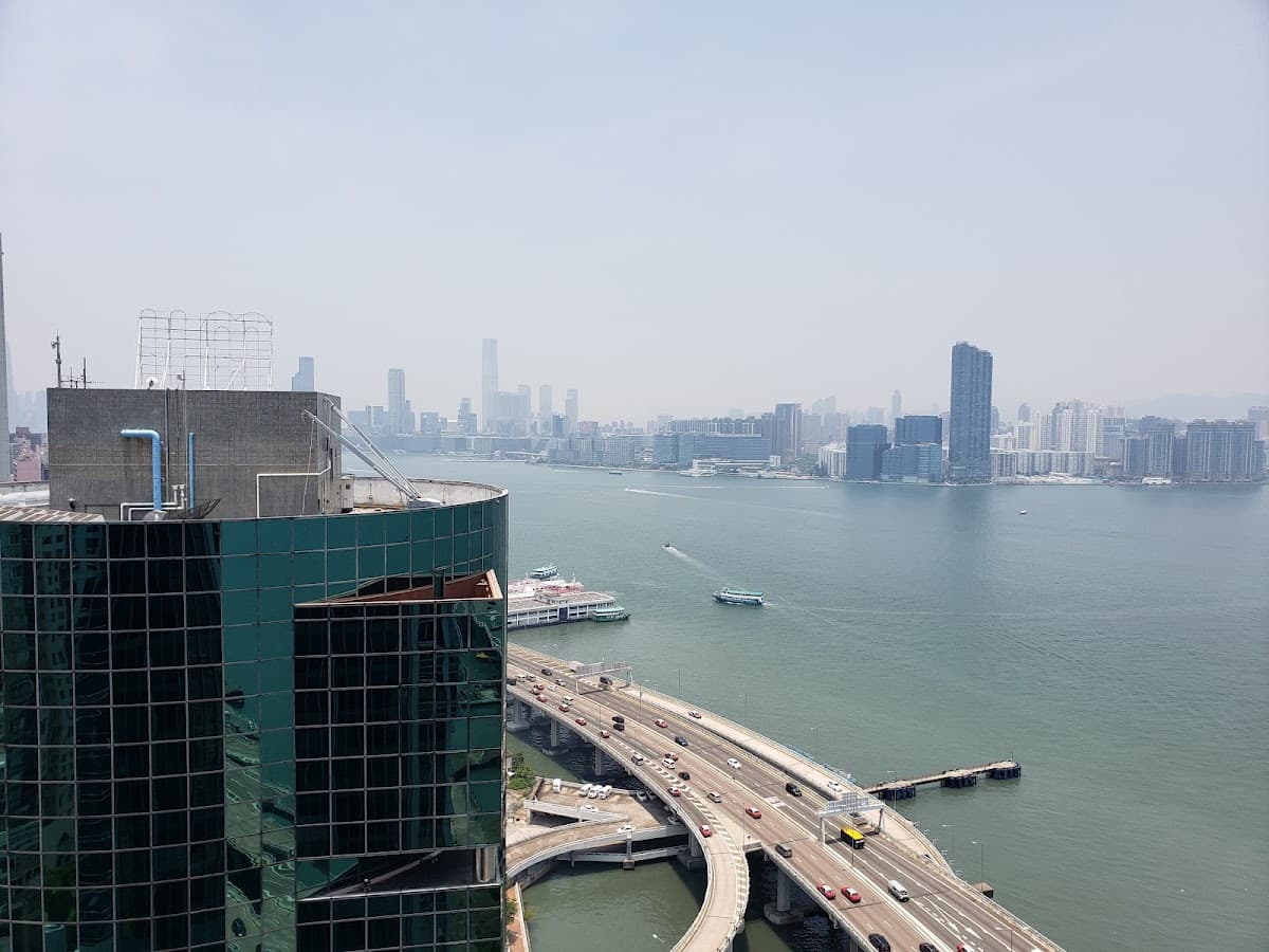 嘉華國際中心 K. Wah Centre 停車場 實景照片 3